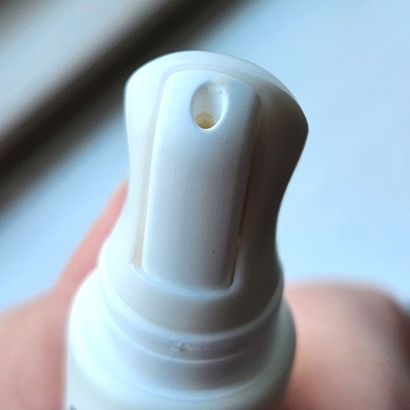 NWOB MURAD TARGETED PORE CORRECTOR - Picture 15 of 15